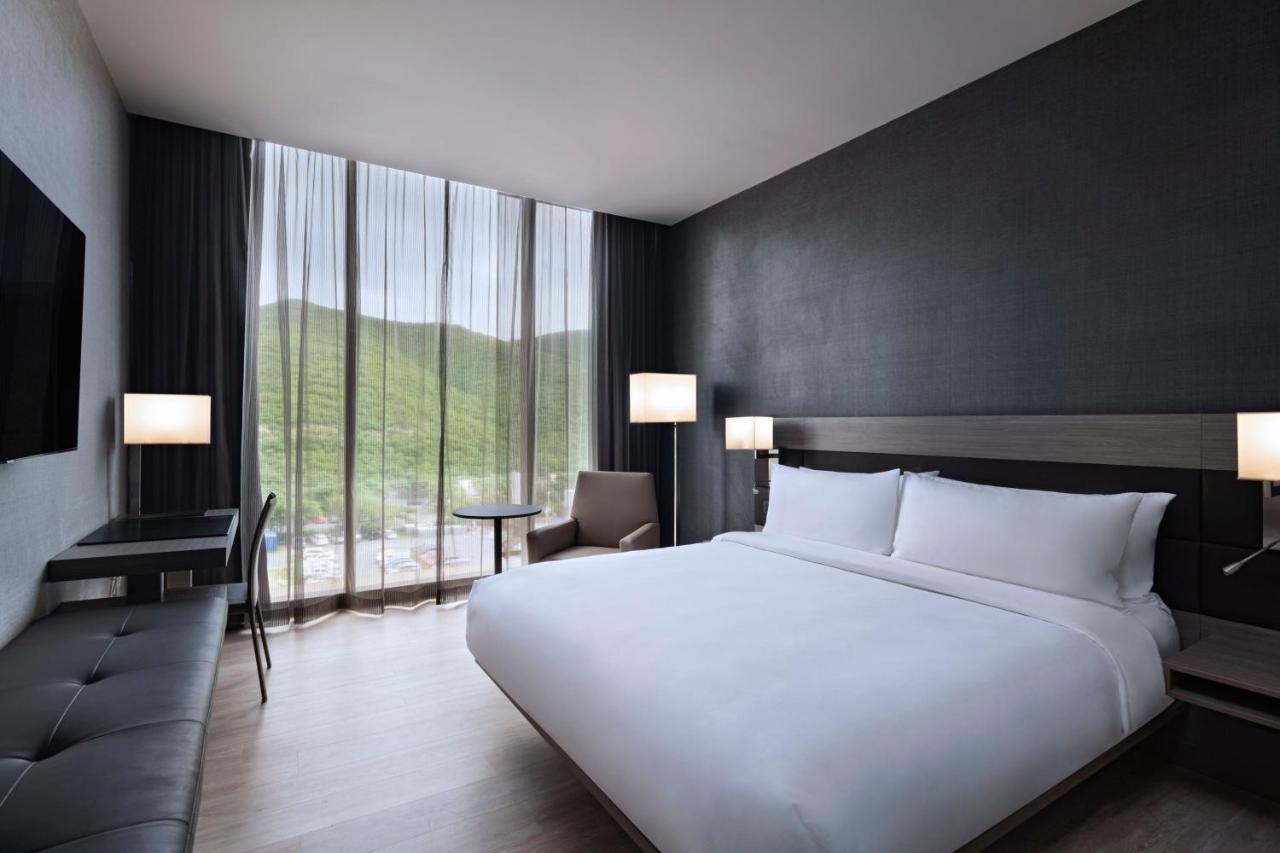 Ac Hotel By Marriott Monterrey Valle San Pedro Garza Garcia Buitenkant foto